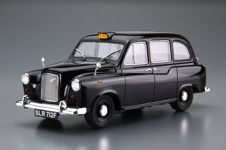 Aoshima The Model Car 1/24 FX-4 London Black Cab '68 Plastic Model