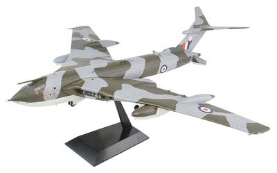 Pit-Road Skywave SN-18-E R.A.F Strategic Bomber Victor B.2 1/144 Scale Kit (4986470054377)