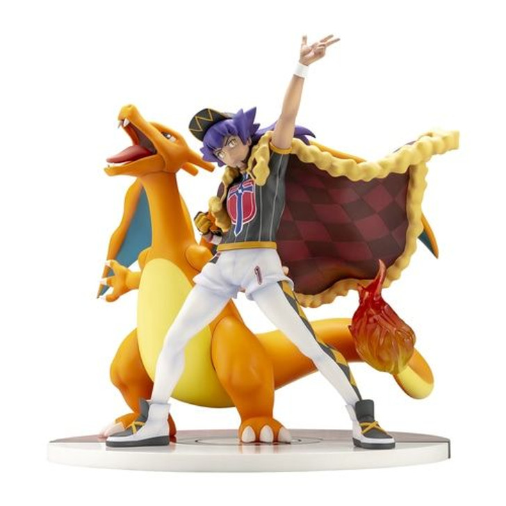 Pokemon Center Original Leon and Charizard Figure