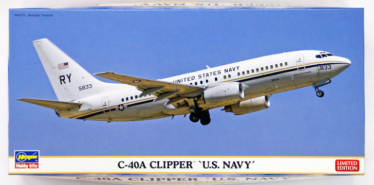 Hasegawa 10816 C-40A Clipper US Navy (Limited) 1/200 Scale Kit (4967834108165)