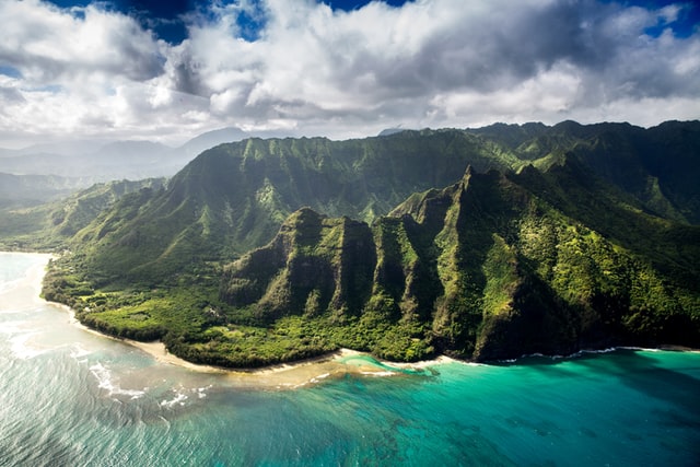 hawaiian-island-aerial-view