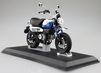 SKYNET 1/12 Honda Monkey 125 '22 Pearl Glitter Ring Blue Finished Model