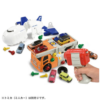 Tomica World Rearrangement Action Car Carrier & Cargo Jet Set