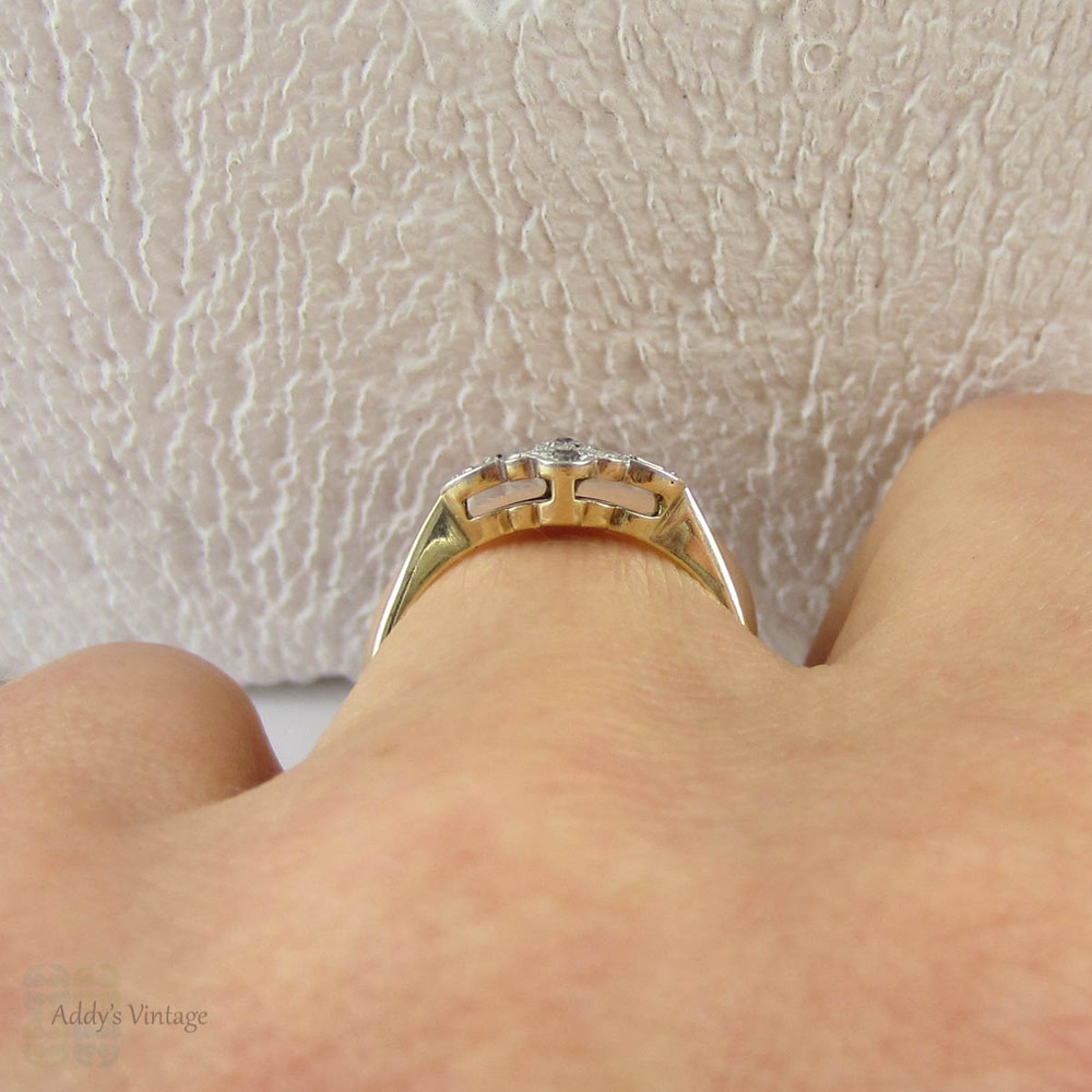 Edwardian Diamond Engagement Ring, Five Stone Delicate Diamond Engagement Ring in 9 Carat Gold & Platinum, Circa 1900s.