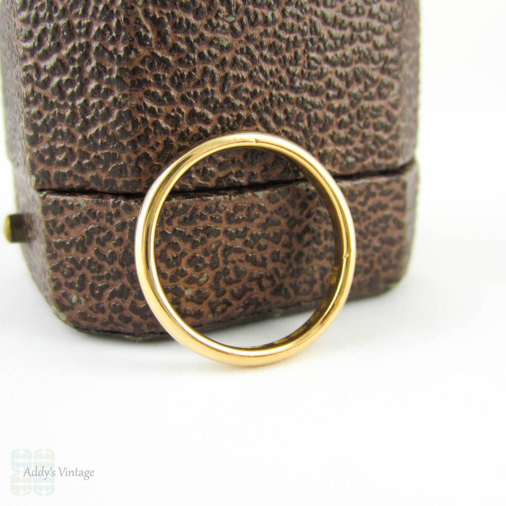 Vintage 22 Carat Gold Wedding Ring. Bright Yellow Gold ... (1000 x 1000 Pixel)