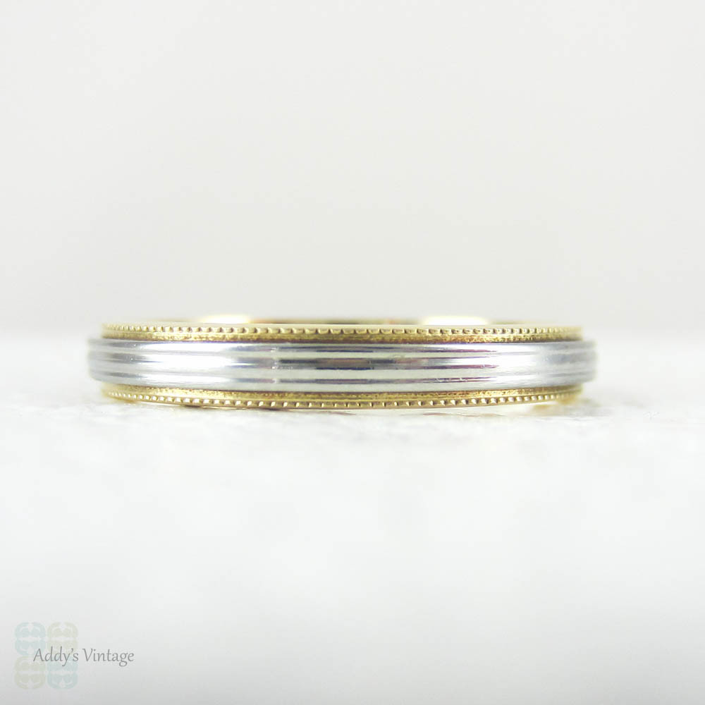 Vintage Two-Tone Gold Wedding Ring by Lohengrin. 18 Carat Yellow & 14 Karat White Gold in Ridged & Beaded Design. Size J / 5.