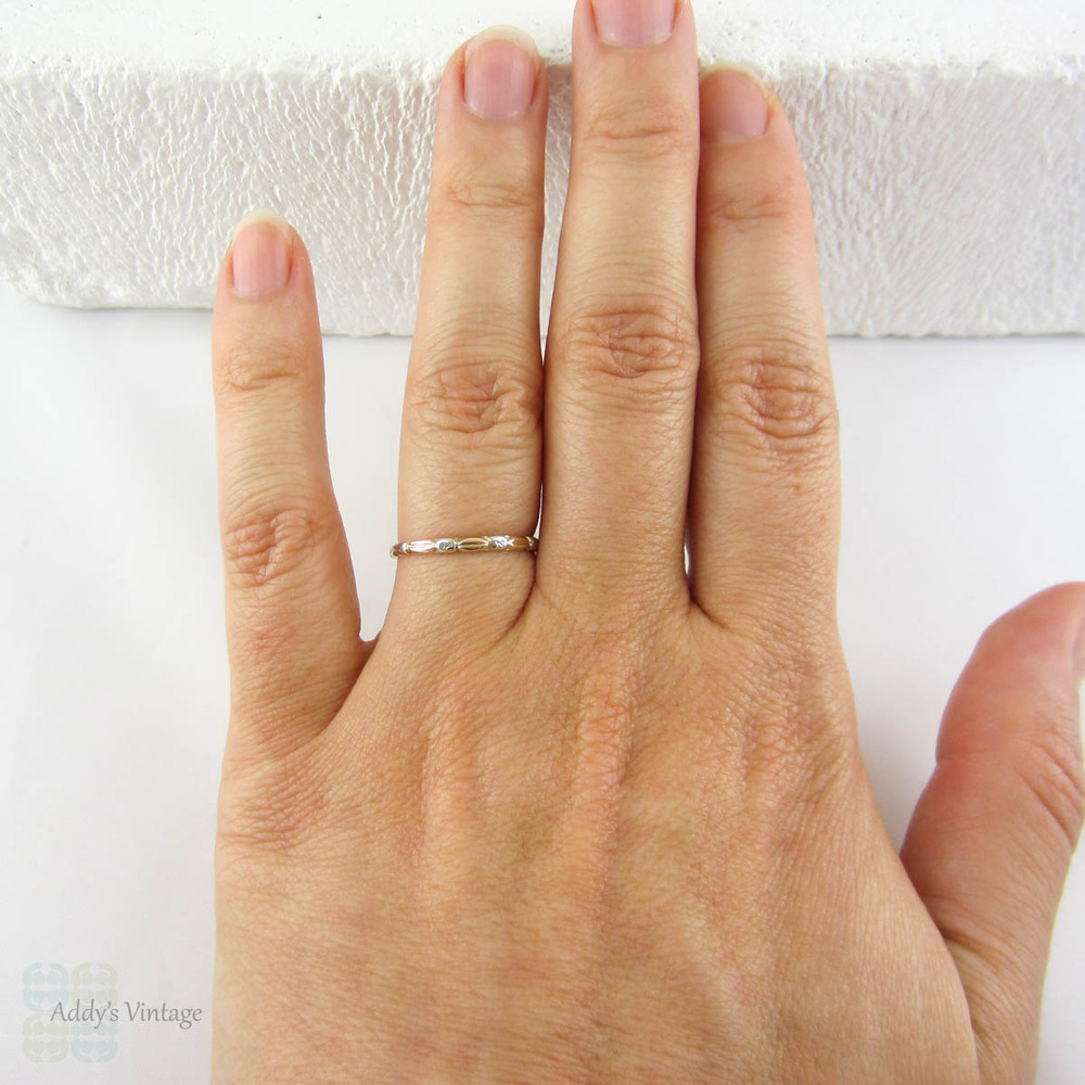 Dainty Vintage Wedding Ring, Two Tone 14 Carat Rose & White Gold Floral Ring, Narrow Stacking Band. Circa 1940s, Size M / 6.25.