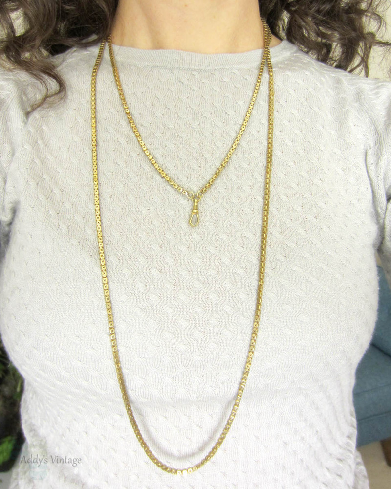 Victorian Pinchbeck Guard Chain, Chunky Square Long Muff Chain Necklace, Swivelling Dog Clip. Circa 1880s, 145 cm / 57 inches.