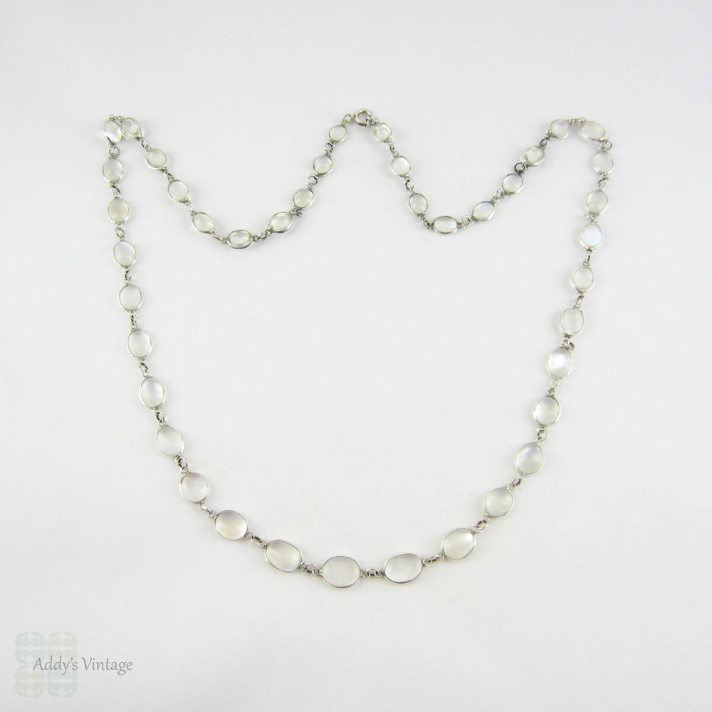 Vintage Graduated Moonstone Necklace. Matinee Length Moonstone Chain Necklace in Sterling Silver, 55.5 cm / 21.85 inches long.