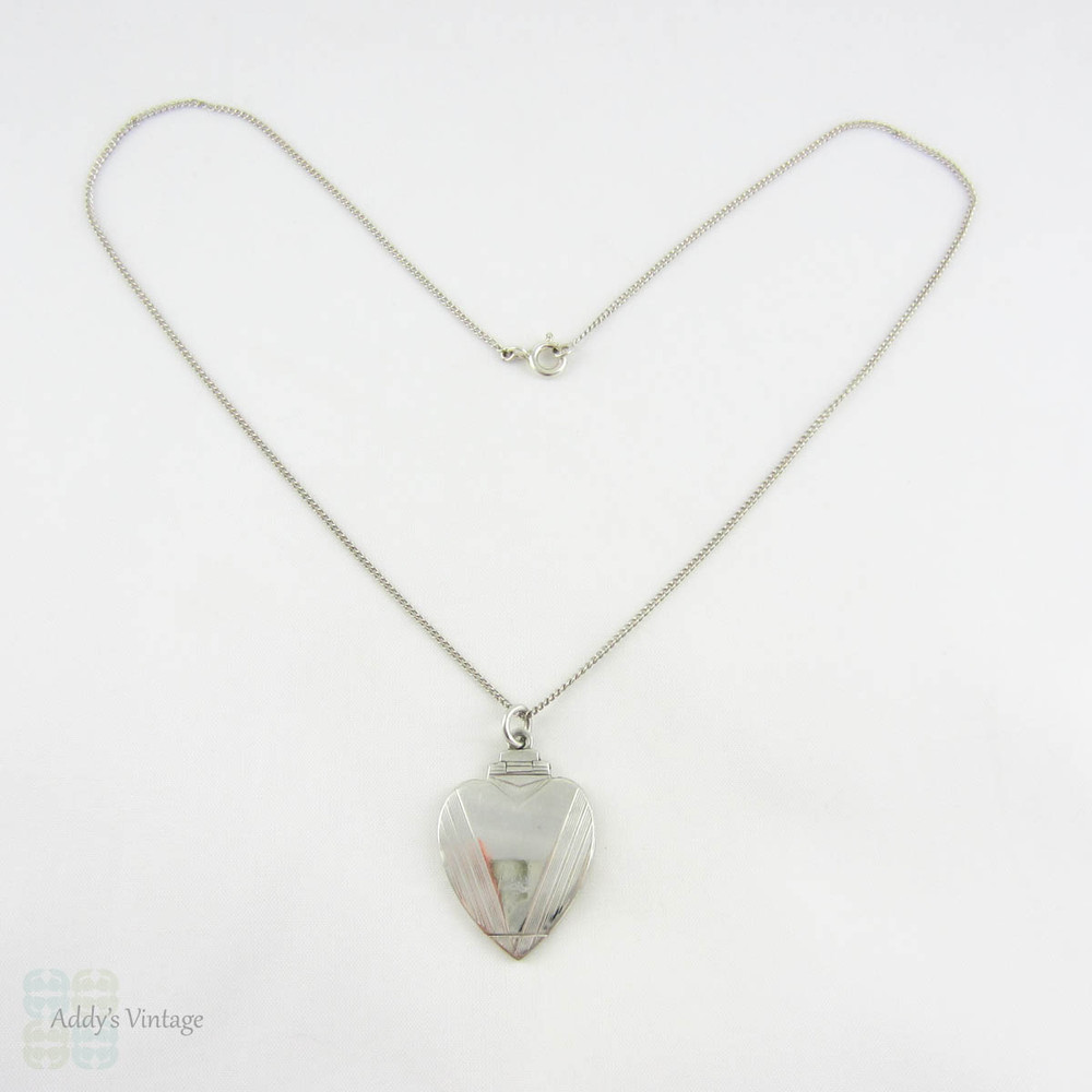 Art Deco Heart Locket, 1930s Vintage Sterling Silver Love Heart Shape Locket on 41.5 cm Silver Chain
