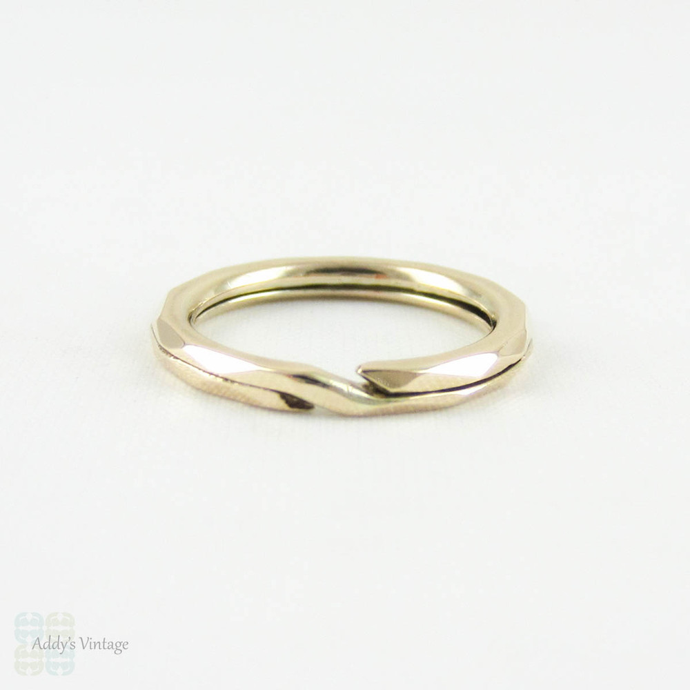 Antique 9 Carat Gold Split Ring. Faceted Design Small Split