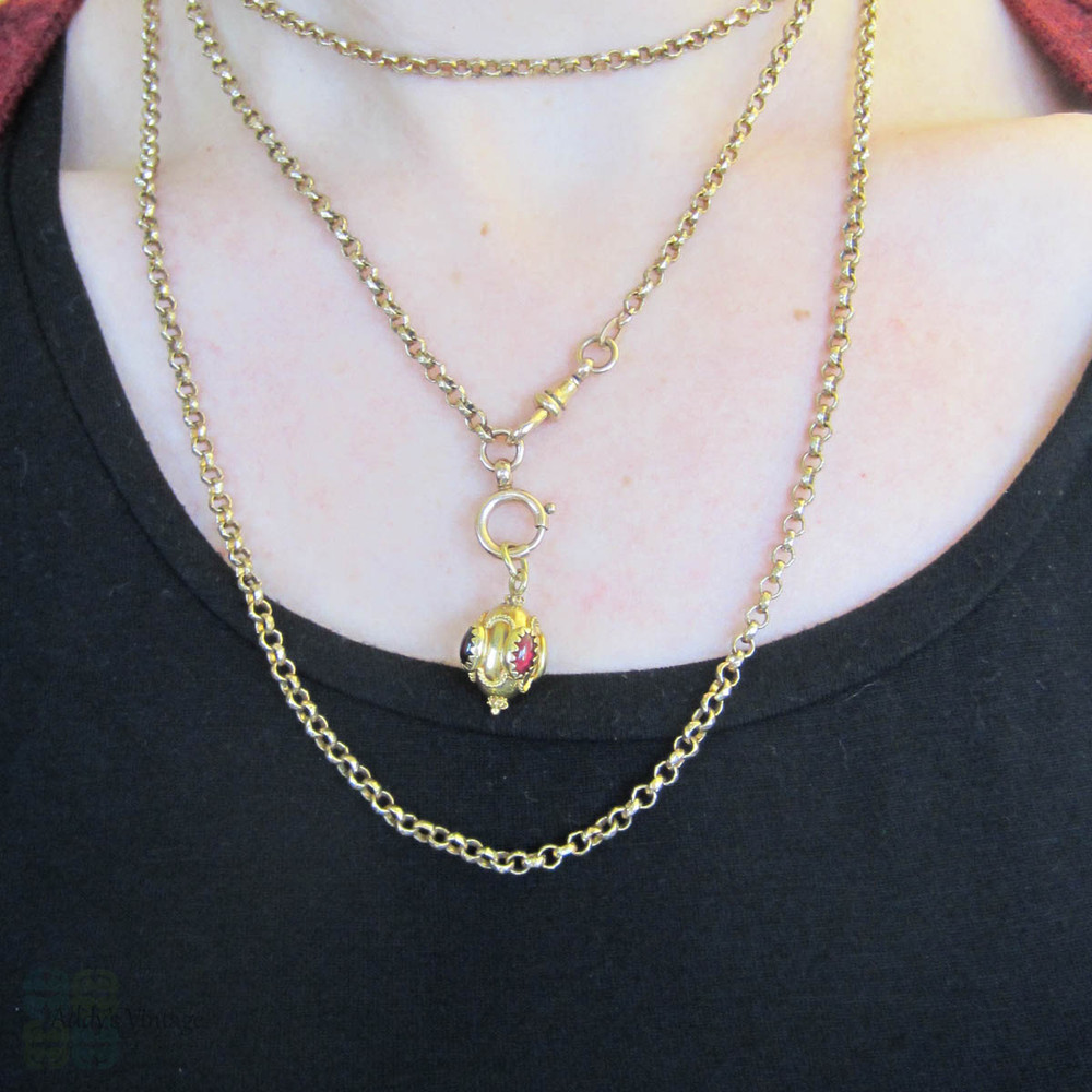 Victorian 18 Carat Gold Charm Bauble, Garnet Cabochon & Engraved Gold Pendant Charm, Circa 1870s.