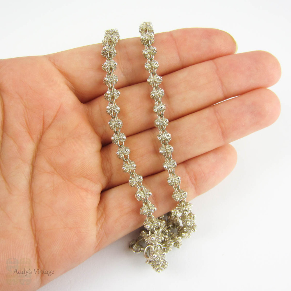 RESERVED. Vintage Mid Century Daisy Chain Necklace.  Sterling Silver Flower Link Design Necklace. Circa 1970s, 53 cm / 20.8 inches.