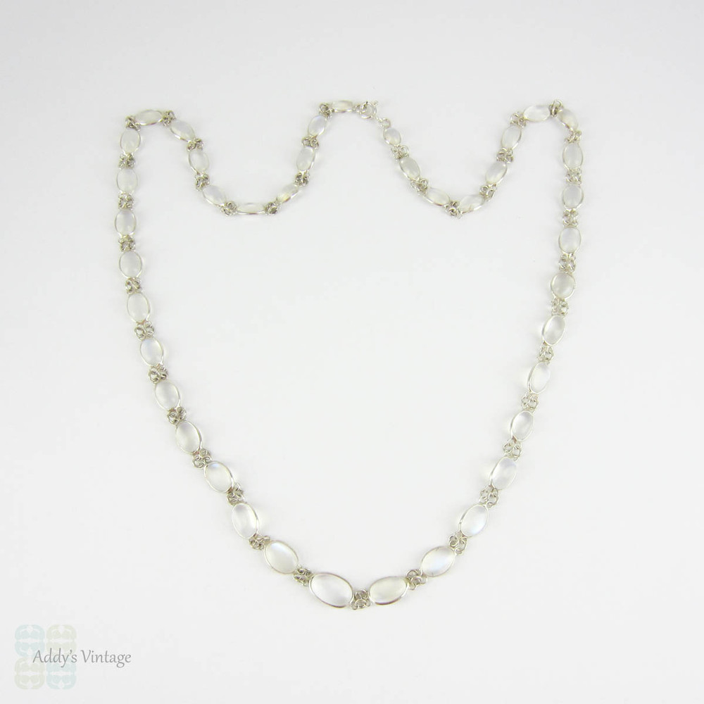 Vintage Graduated Moonstone Necklace. Princess Length Moonstone Chain Necklace in Sterling Silver, 50.8 cm / 20 inches long.