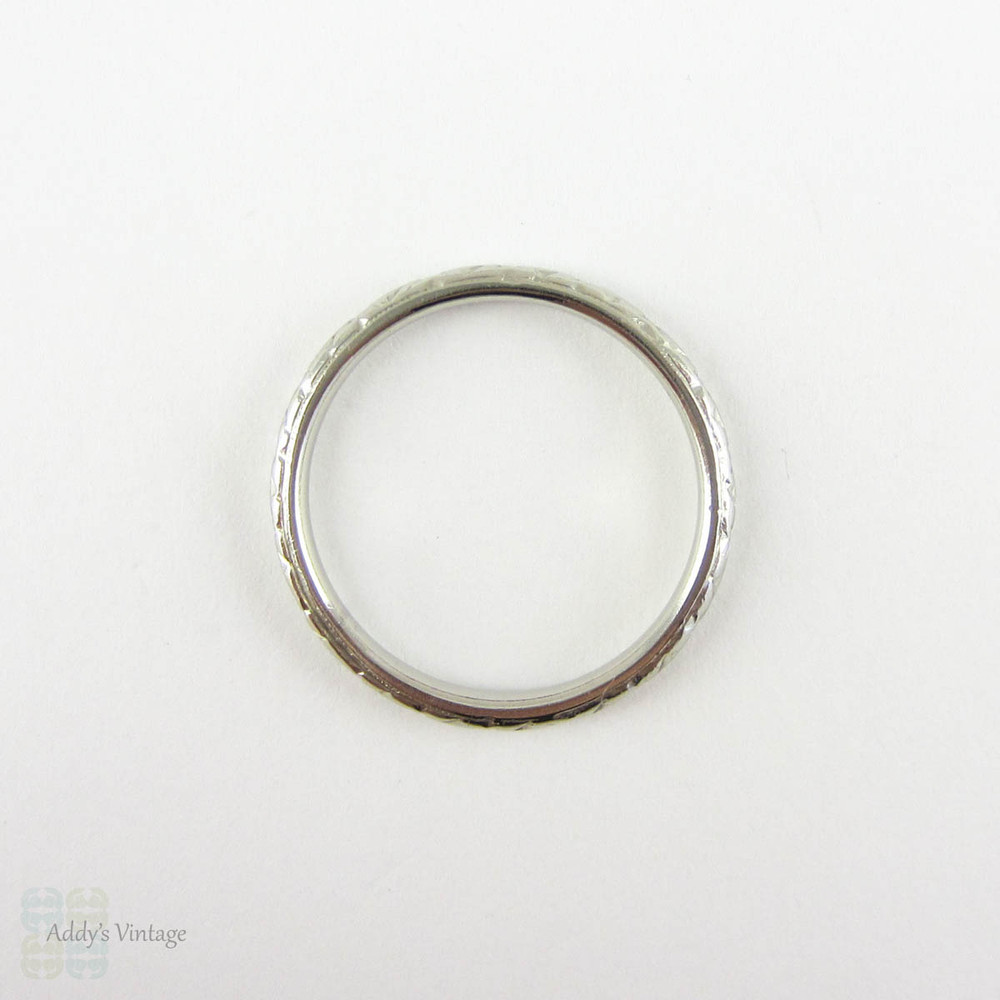 Antique Hand Engraved Wedding Ring, Orange Blossom Design Floral Pattern Narrow Court Comfort Fit Wedding Band. Circa 1910s, Size M / 6.25.