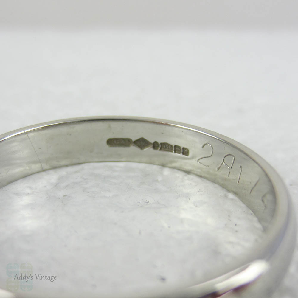 Classic Platinum Men's Wedding Ring, 4 mm Wide D Shape Men's Wedding Band. Size S 1/2, 9 1/2.