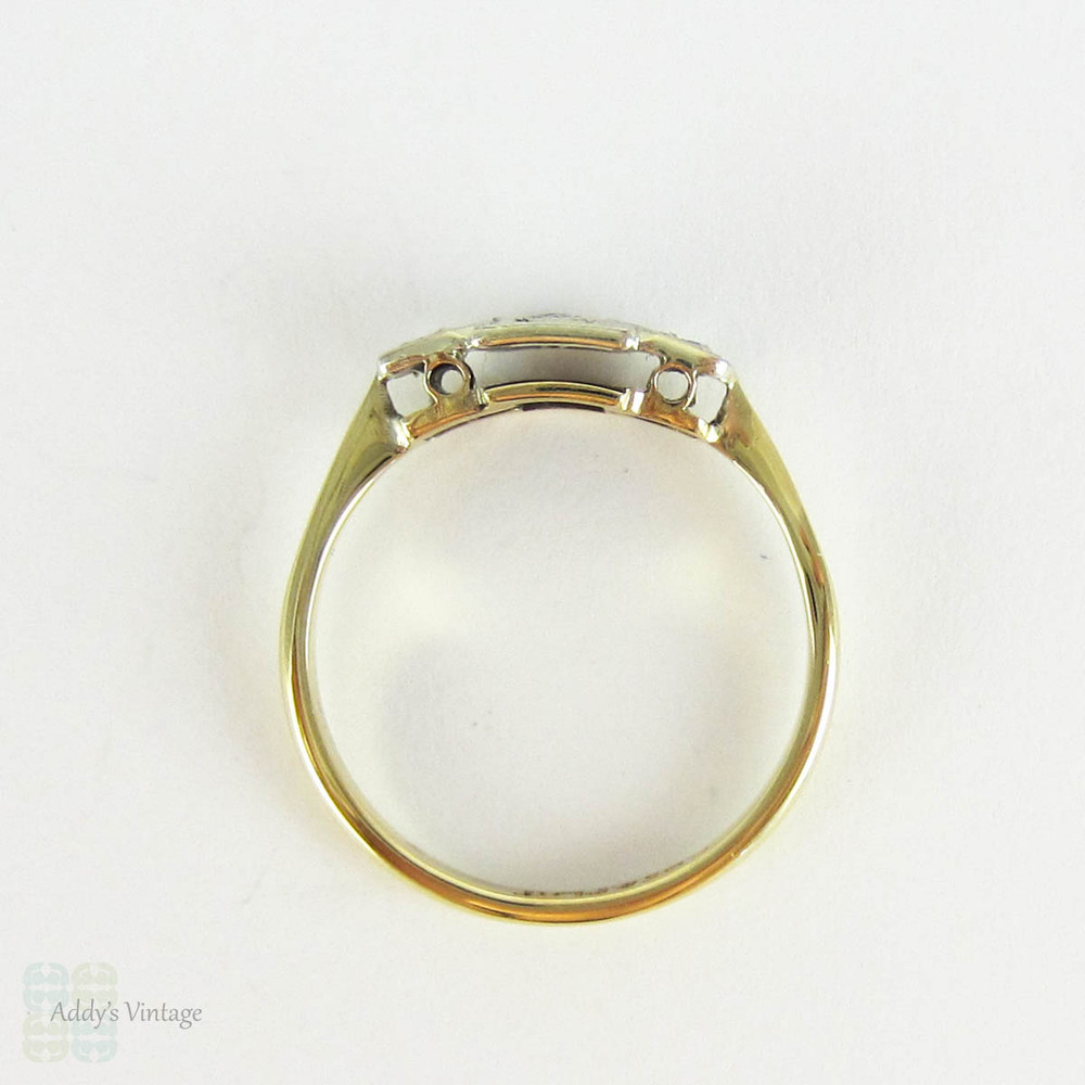 Art Deco Three Stone Diamond Ring, Circa 1930s Diamond Trilogy Engagement Ring. 9 Carat Gold & Platinum.