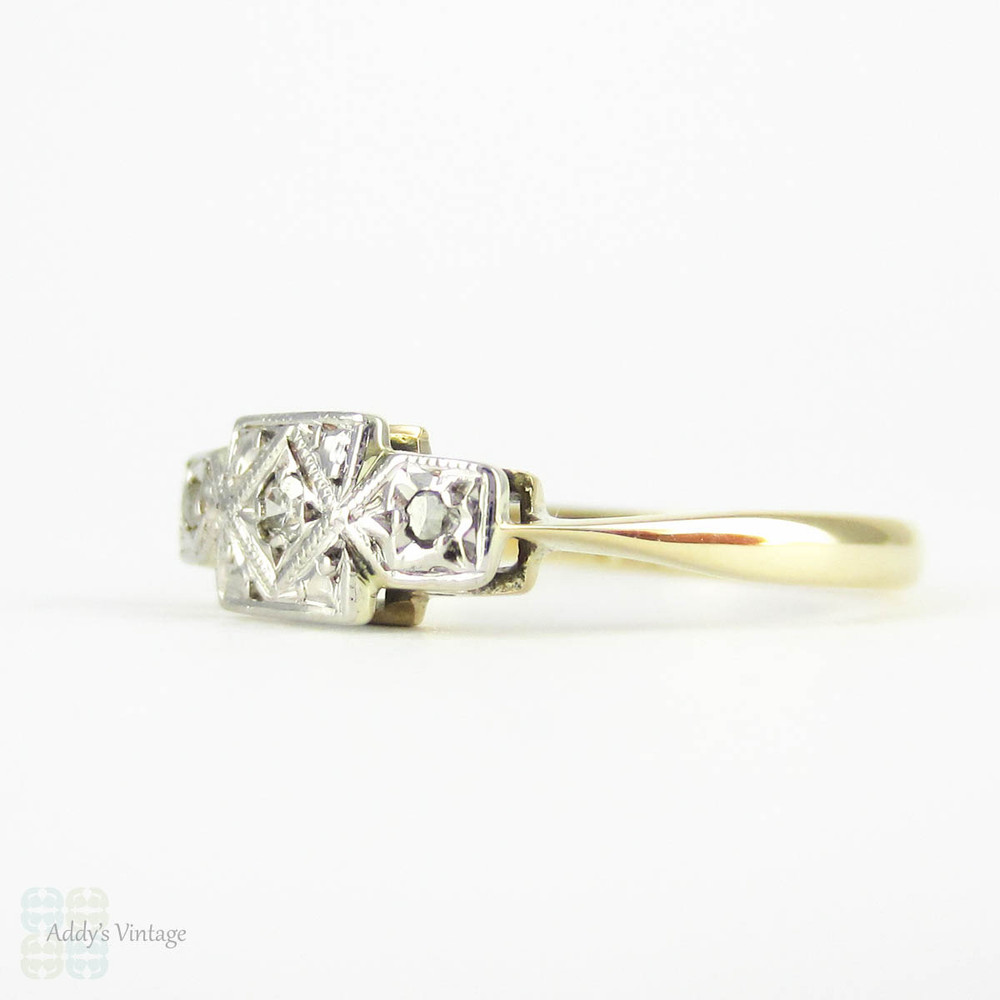 Art Deco Three Stone Diamond Ring, Circa 1930s Diamond Trilogy Engagement Ring. 9 Carat Gold & Platinum.