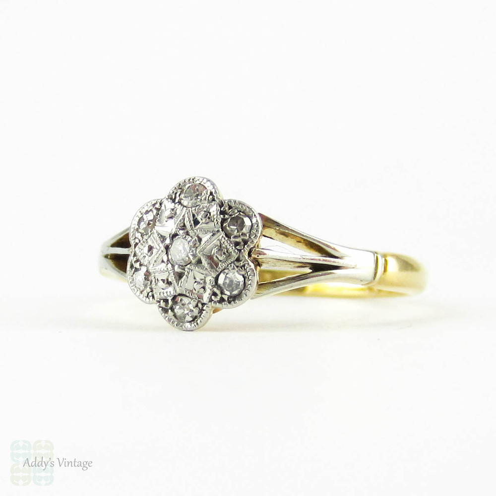 Vintage Flower Shape Diamond Engagement Ring, Daisy Cluster Ring. Circa 1920s, 18ct Gold & Platinum.