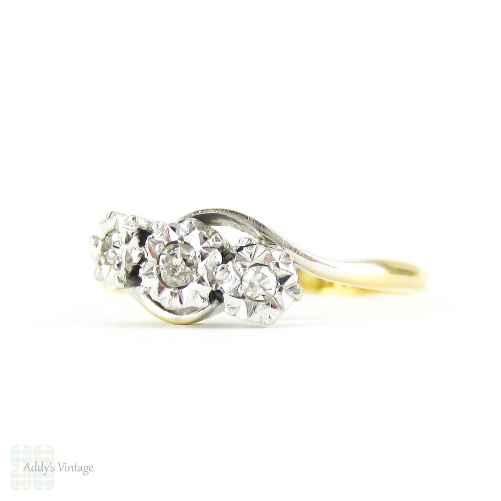 Vintage Diamond Three Stone Engagement Ring, Twist Style Trilogy Ring.  Art Deco Diamond Ring, 18ct & Platinum.