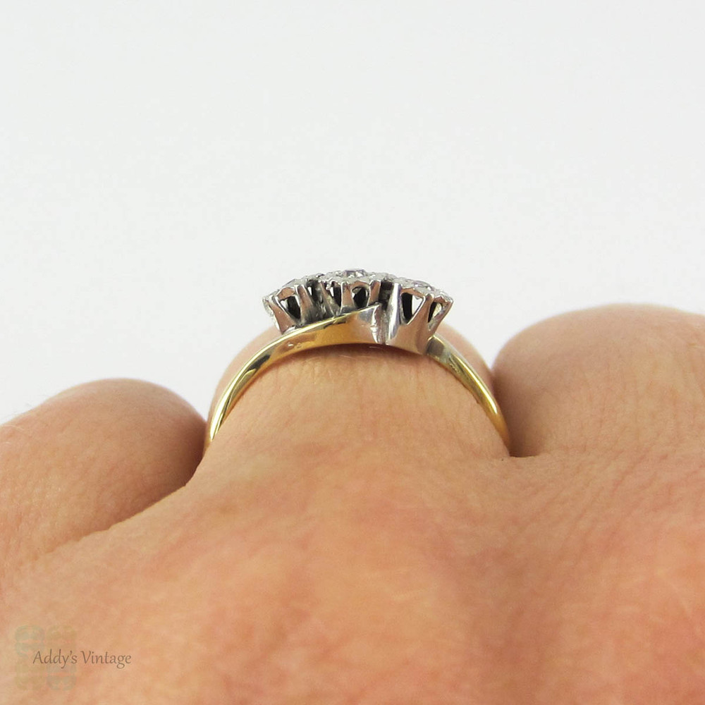 Vintage Diamond Three Stone Engagement Ring, Twist Style Trilogy Ring.  Art Deco Diamond Ring, 18ct & Platinum.