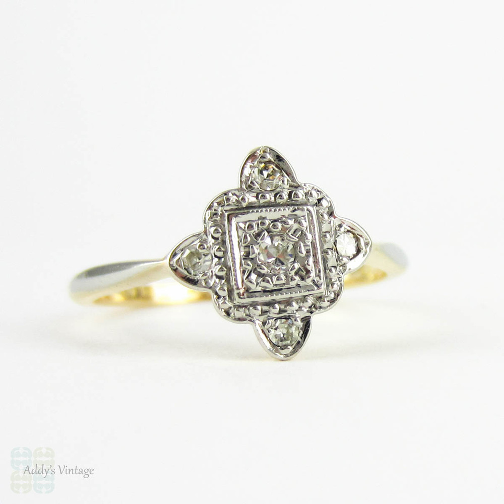Art Deco Square Shaped Diamond Ring, Scalloped Edge Five Stone Engagement Ring. Circa 1920s, 18ct & Platinum.