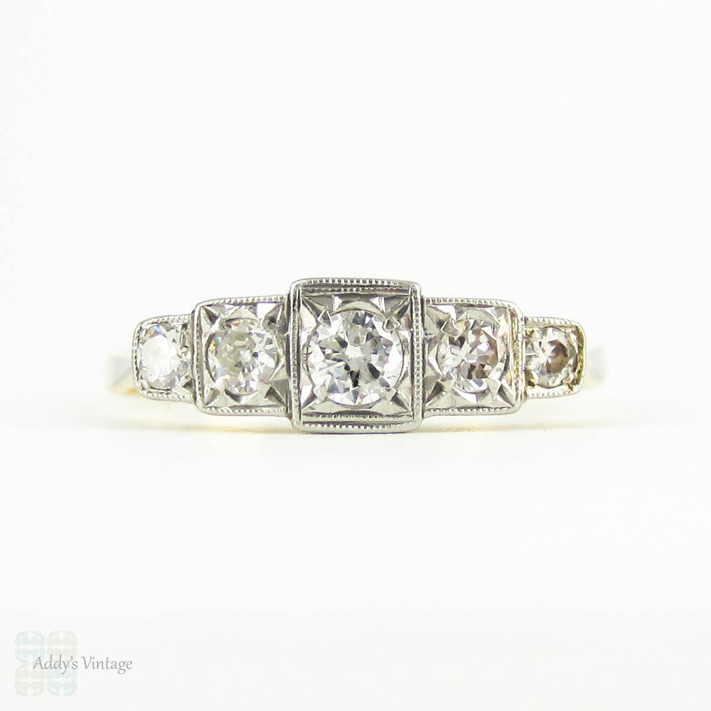 Vintage Five Stone Diamond Wedding Ring, 0.32 ctw Square Set Graduated Ring. Circa 1930s, 18ct & Platinum.