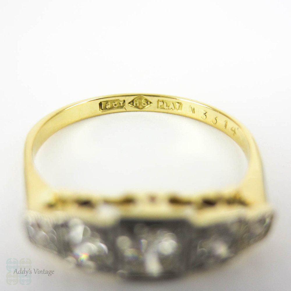 Vintage Five Stone Diamond Wedding Ring, 0.32 ctw Square Set Graduated Ring. Circa 1930s, 18ct & Platinum.