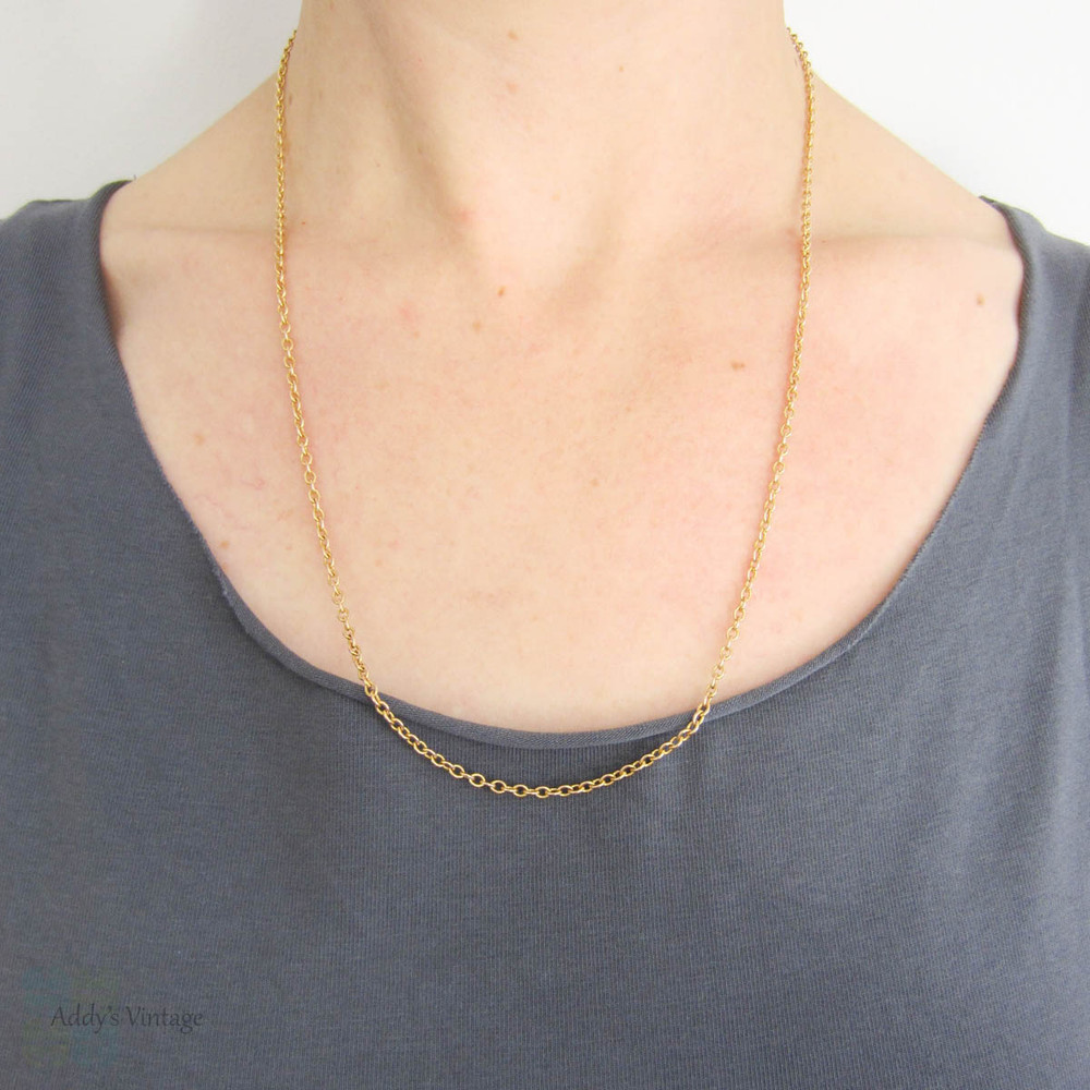 SALE Vintage 9 Carat Yellow Gold Chain, Heavy Link Gold Pendant Chain or Necklace. 57 cm / 22.45 inches, 6 grams.