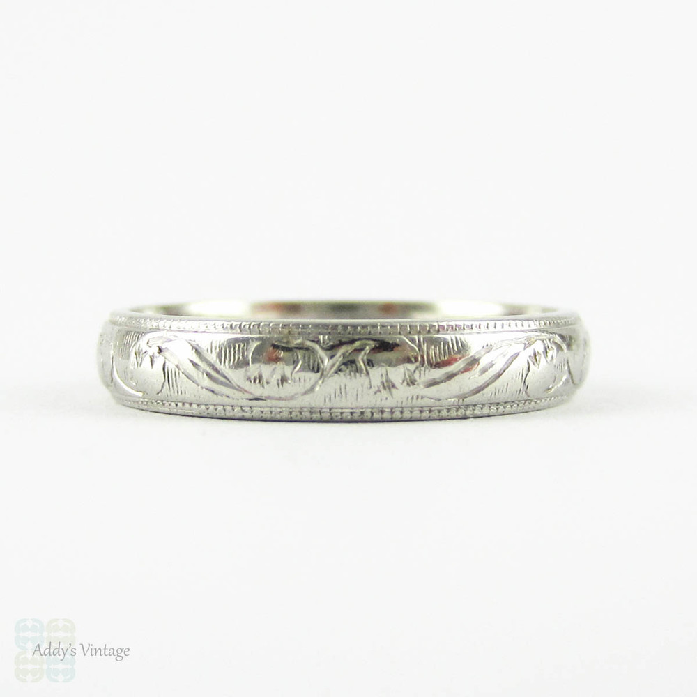Art Deco Platinum Wedding Ring, Engraved Foliate Snowdrop Design Band with Milgrain Beading. Circa 1930s, Size N.5 / 7.