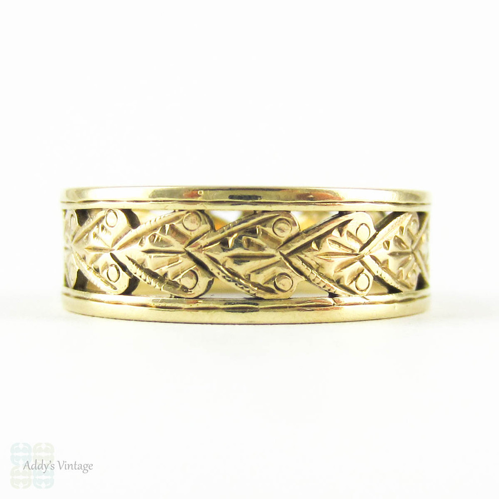 Vintage 1960s Pierced Design Wedding Ring, Engraved Leaf