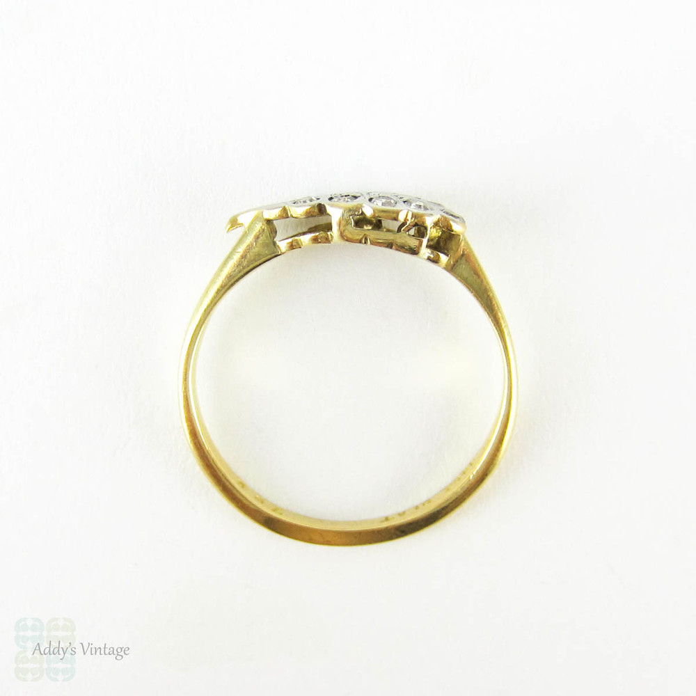 Art Deco Leaf Design Diamond Ring, Engraved Platinum Leaf on 18ct Yellow Gold Band. Unusual Design, Circa 1930s.