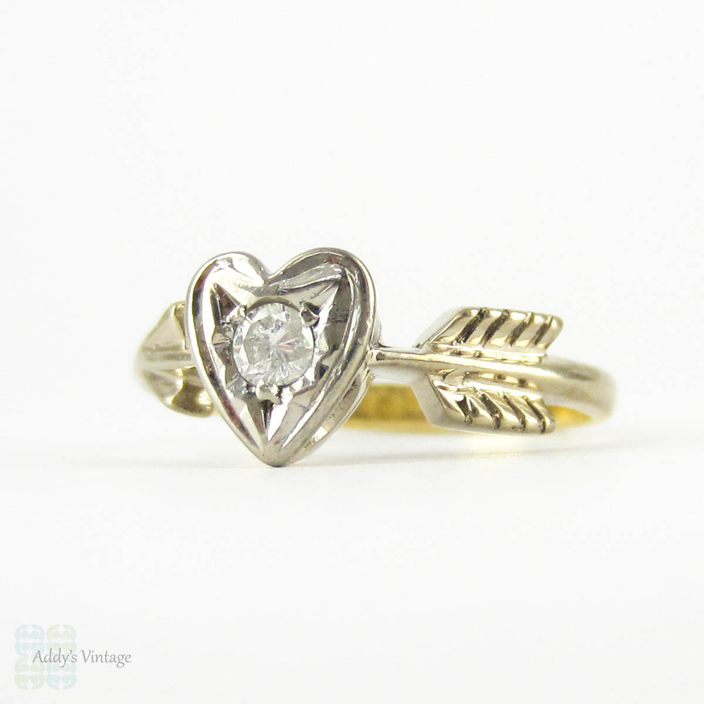 Vintage Heart & Arrow Diamond Ring, Love Heart with Arrow Shape Diamond Single Stone Ring. Circa 1960s, 18ct Gold.