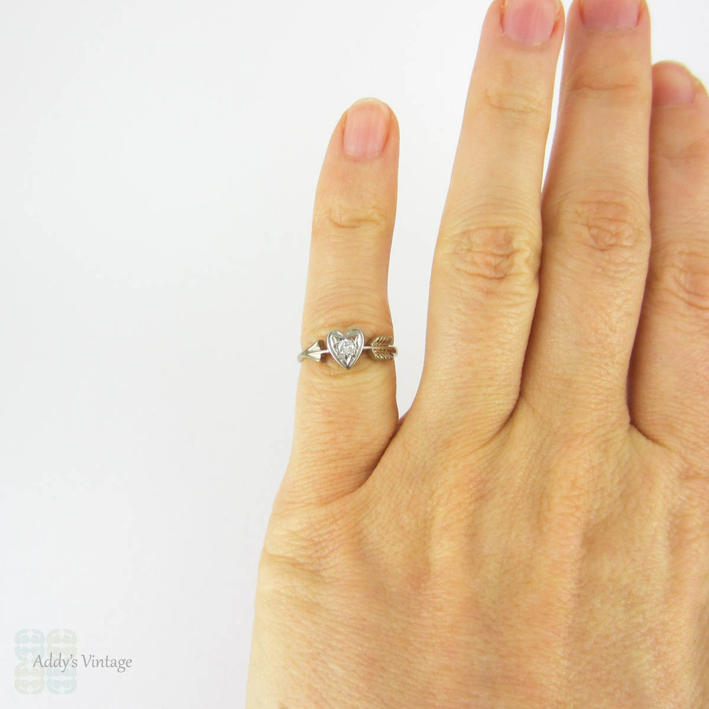 Vintage Heart & Arrow Diamond Ring, Love Heart with Arrow Shape Diamond Single Stone Ring. Circa 1960s, 18ct Gold.
