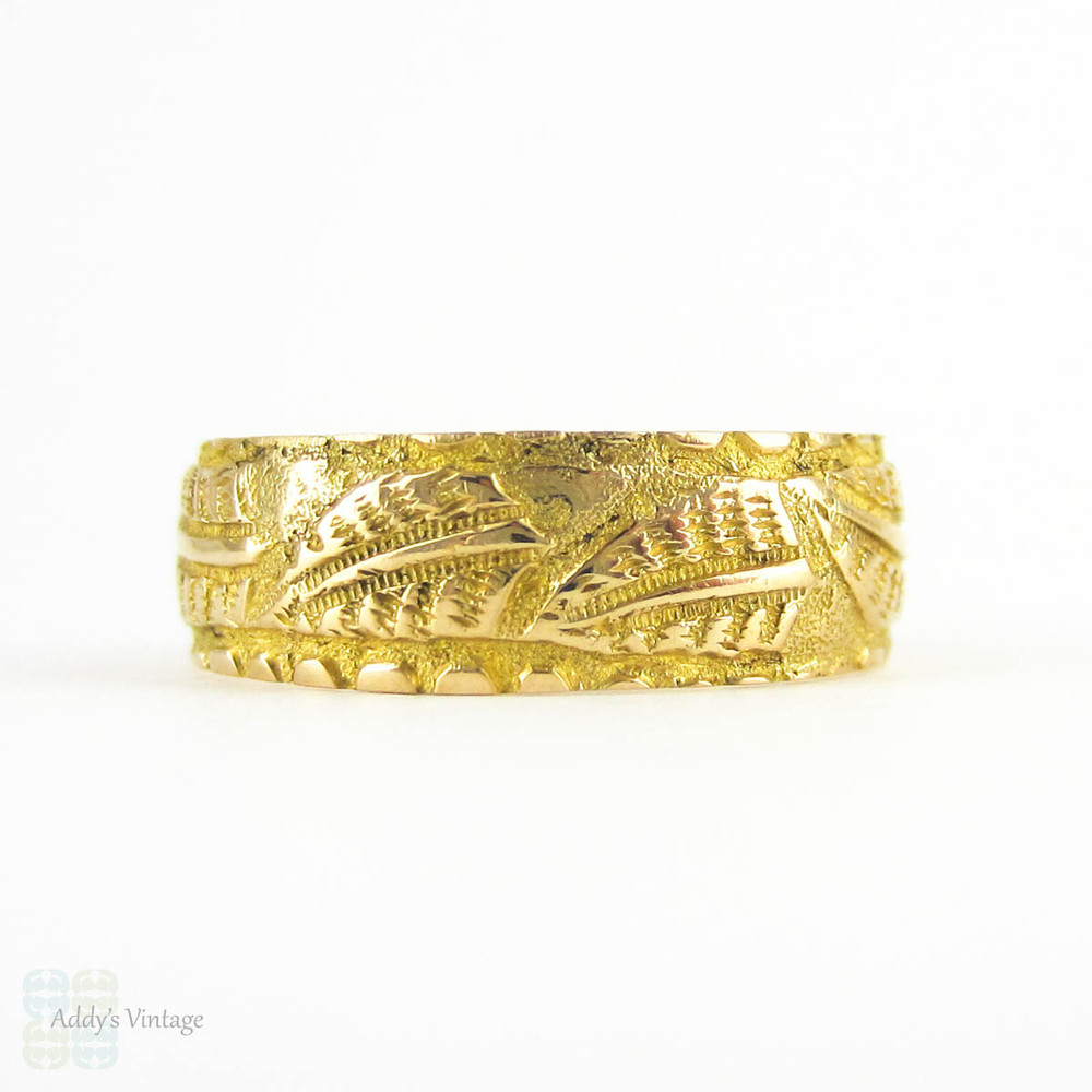 RESERVED. Victorian 18ct Fern Leaf Pattern Ring, Antique Wide Engraved Wedding Band in 18 Carat Gold. Mizpah, 1890s Hallmarks, Size K / 5.3.