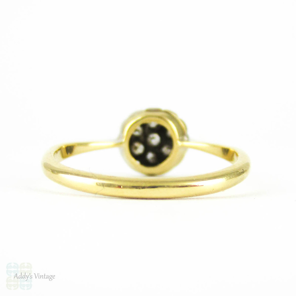 Art Deco Diamond Cluster Ring, Vintage Circle Design Pave Set Flower Ring. Circa 1920s, 18ct PLAT.