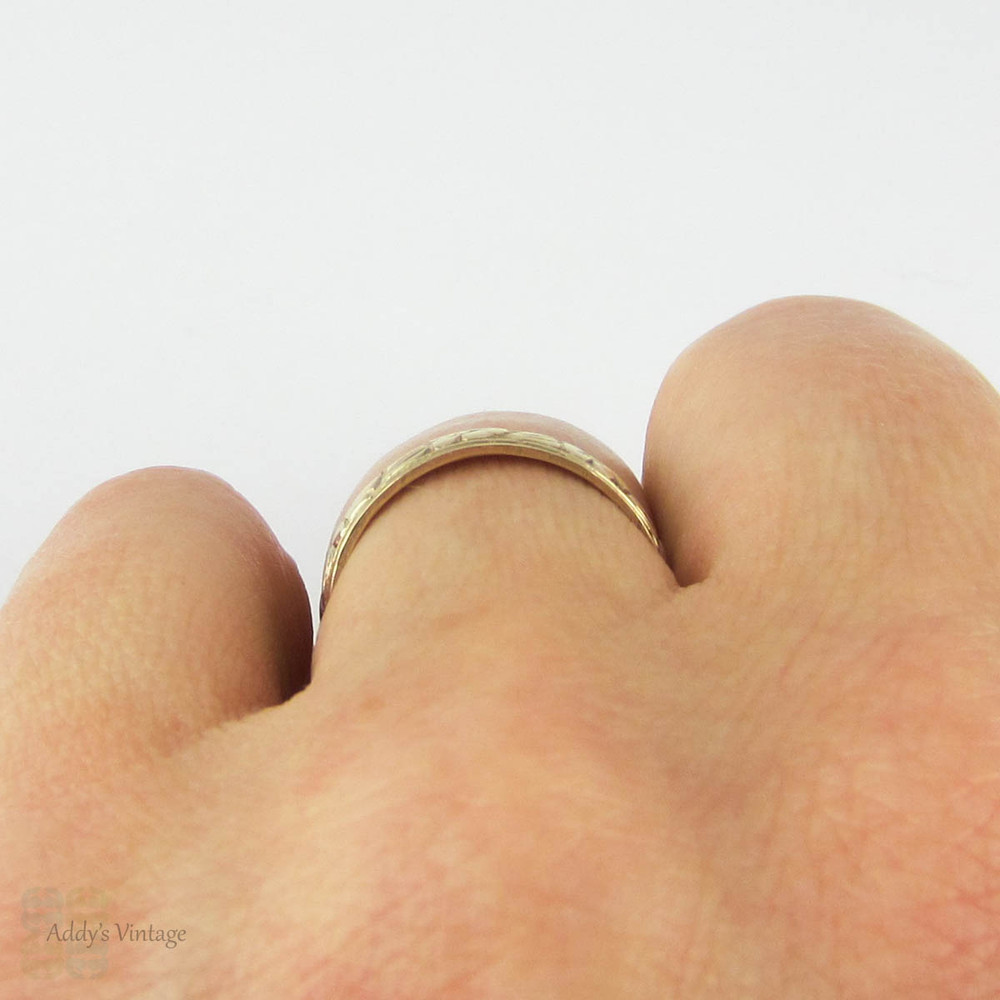 Antique 9ct Orange Blossom Wedding Ring, Engraved Flower Design Wedding Band. Circa 1900, Size N.5 / 7.