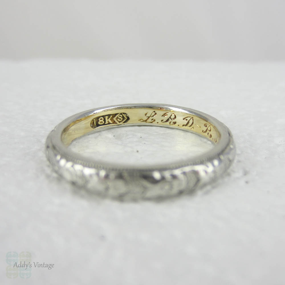 Art Deco Platinum & Yellow Gold Engraved Wedding Ring. Two Tone Orange Blossom Flower Wedding Band, Circa 1910s.