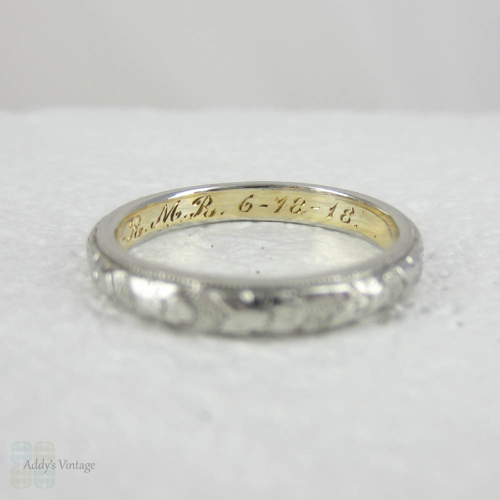 Art Deco Platinum & Yellow Gold Engraved Wedding Ring. Two Tone Orange Blossom Flower Wedding Band, Circa 1910s.
