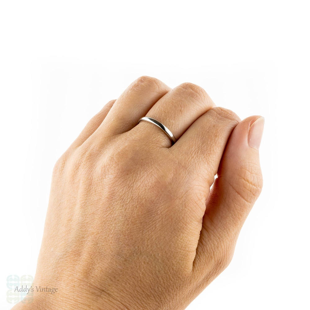 Platinum Vintage Wedding Ring, Slender D Shape Profile Lades Band.  Size P.5 / 8.