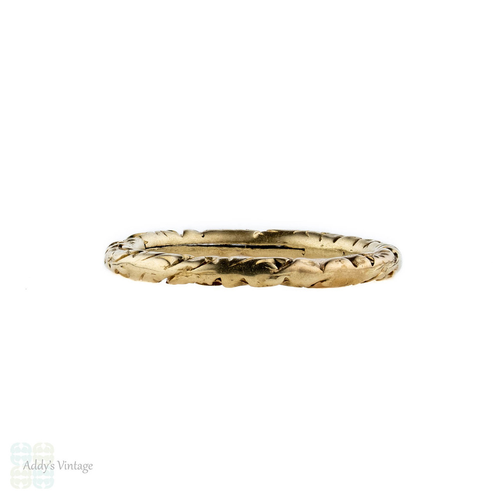Antique 9ct Gold Split Ring, Engraved 9k Small 17.5 mm Charm Holder, Jewellery Connector.