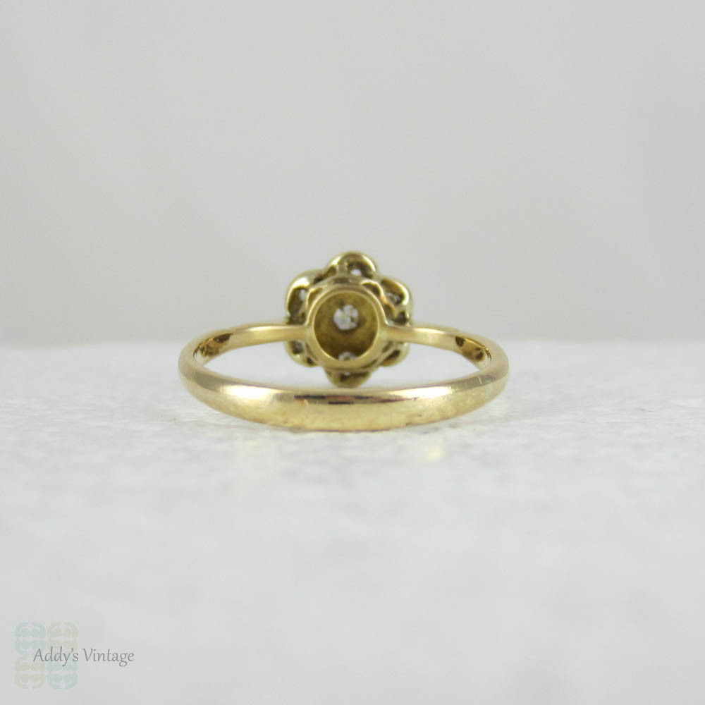 Art Deco Diamond Daisy Engagement Ring. Diamond Cluster Ring in Yellow Gold, Circa 1920s.
