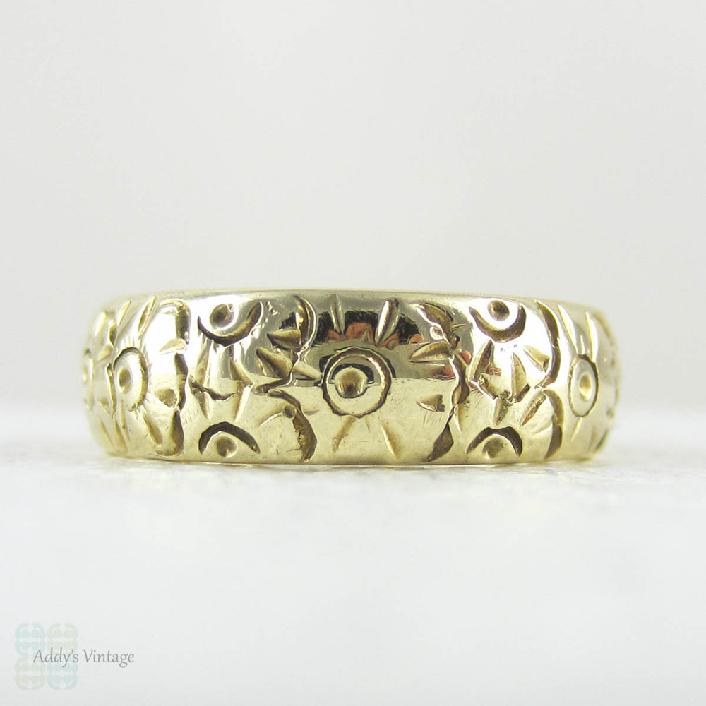 Vintage Flower Engraved Pattern Wedding Ring. Wide 9 Carat Yellow Gold Floral Patterned Band.