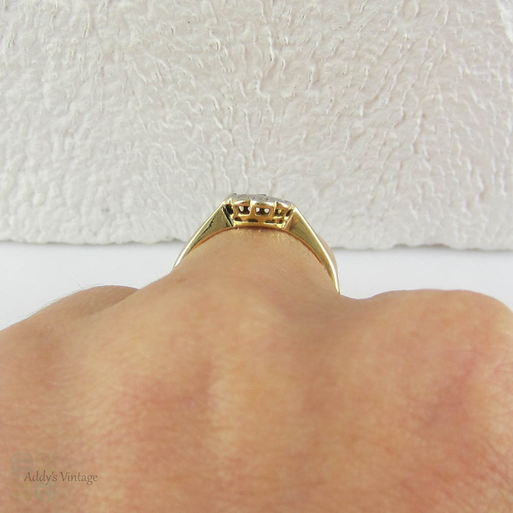 1920s Small Diamond Cluster Daisy Ring, 18 Carat Yellow Gold. Rose Cut Diamonds in Engraved Star Design.