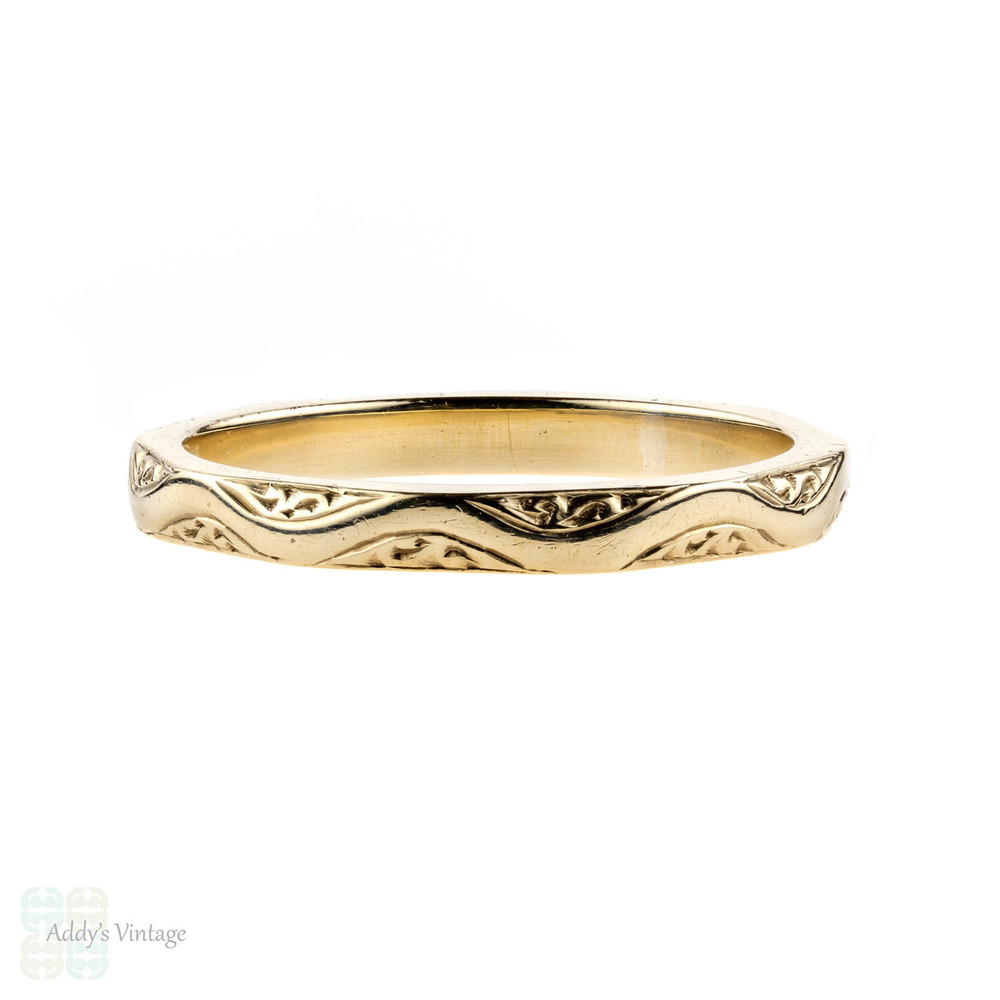 Vintage 9ct Engraved Wedding Ring, 1950s 9k Yellow Gold Band. Size M.5 / 6.5.