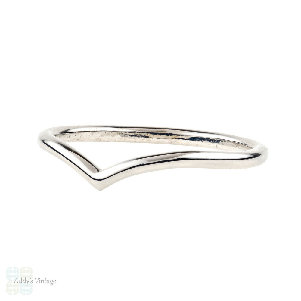 Handmade Wishbone 18ct Gold Wedding Ring, Recycled 18k Rose, Yellow or White Gold 1.5mm Chevron Band.