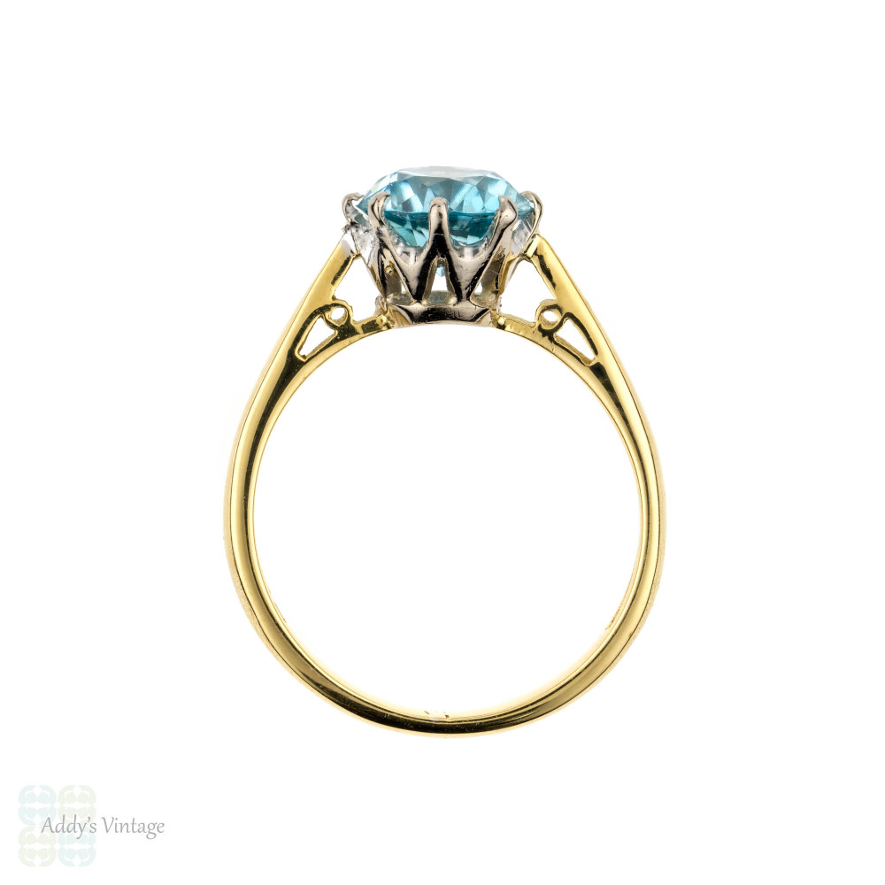 BALANCE. Blue Zircon Solitaire Ring, Vintage 18ct 18k Yellow Gold Single Stone Engagement Ring.