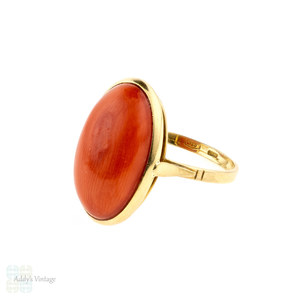 Coral 18k Yellow Gold Ring, Vintage Large Oval Bezel Set 18ct Ring.