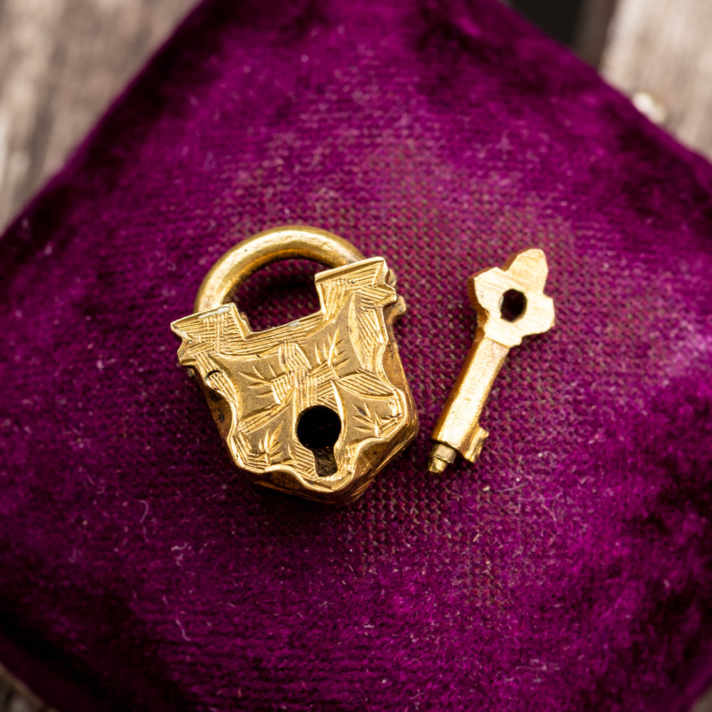 Antique Ivy Engraved Working Lock & Key, Victorian Era.