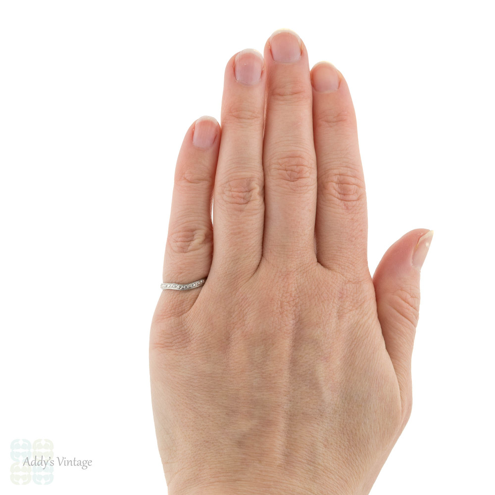 Engraved Curved Platinum Wedding Band, Vintage Flower Ladies Shaped Ring. Size J / 5.